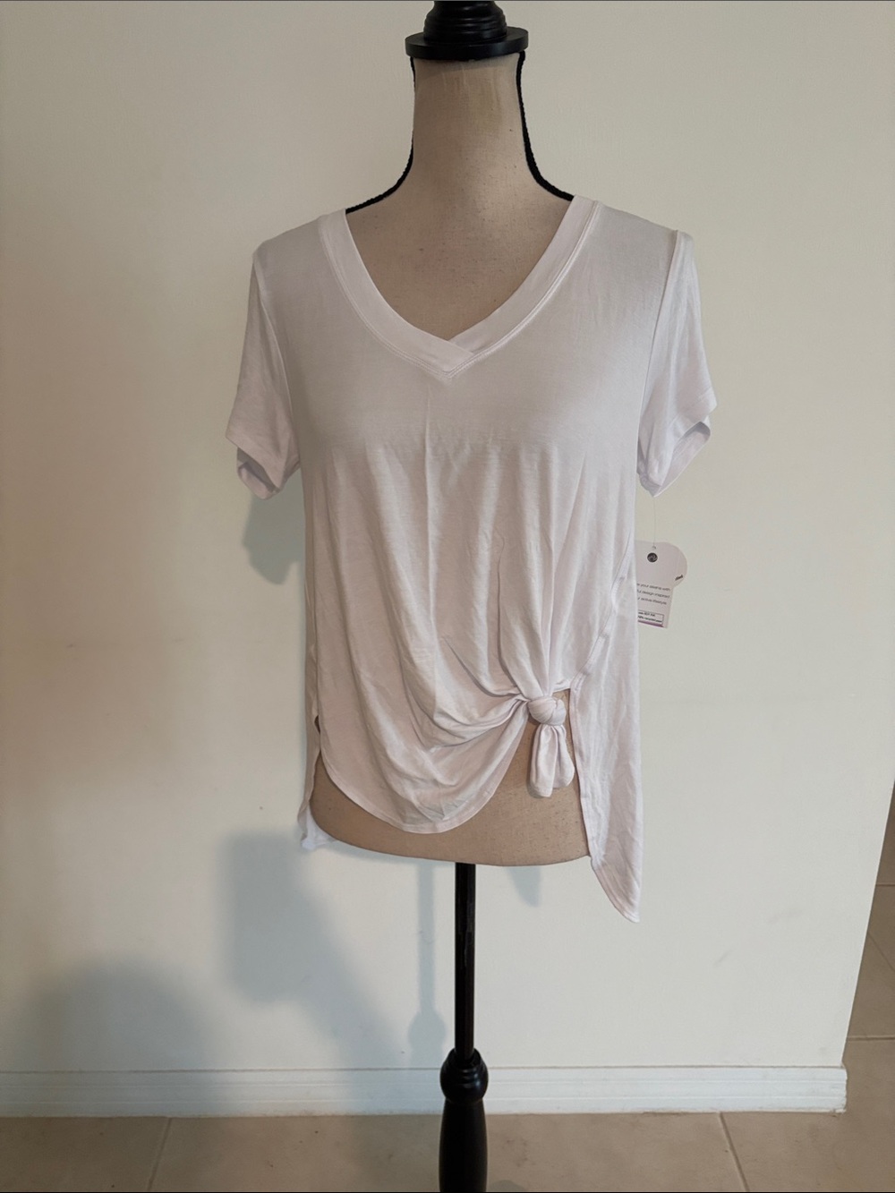 NWT apana medium hi Lo summer shirt 1845